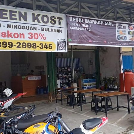 Greenkost Hostel Sintang Luaran gambar