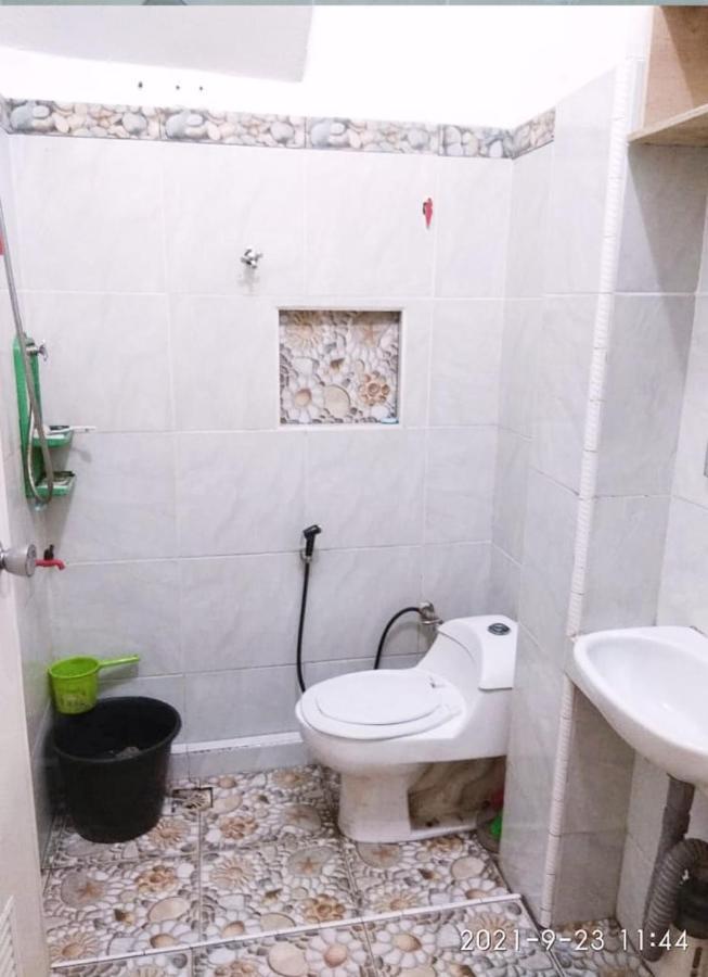Greenkost Hostel Sintang Luaran gambar