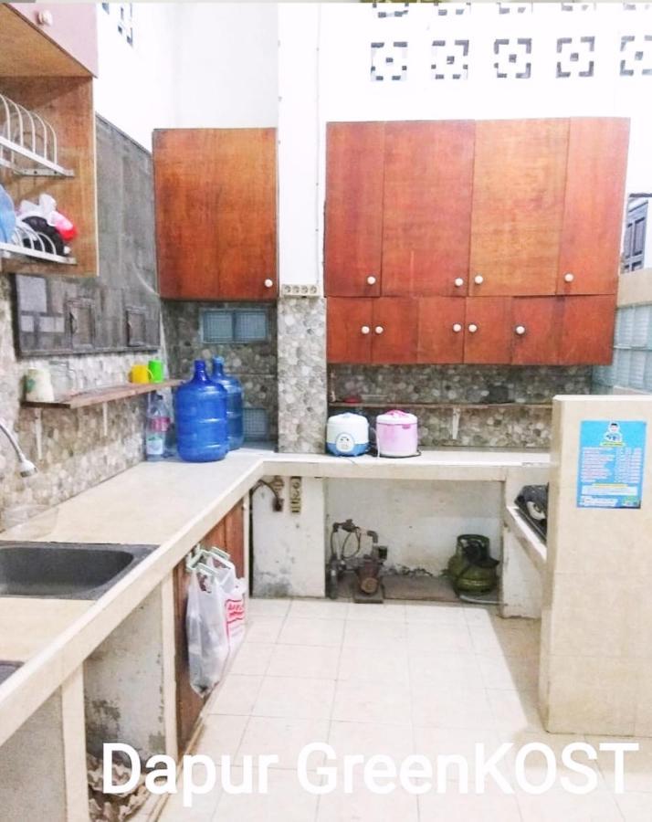 Greenkost Hostel Sintang Luaran gambar