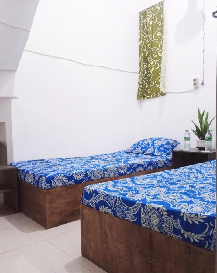 Greenkost Hostel Sintang Luaran gambar