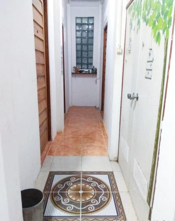 Greenkost Hostel Sintang Luaran gambar