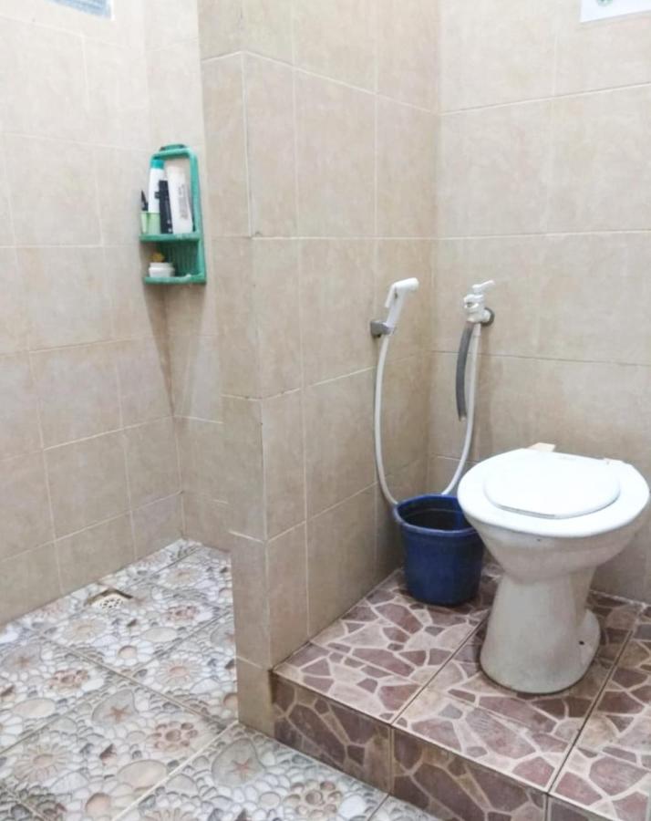 Greenkost Hostel Sintang Luaran gambar