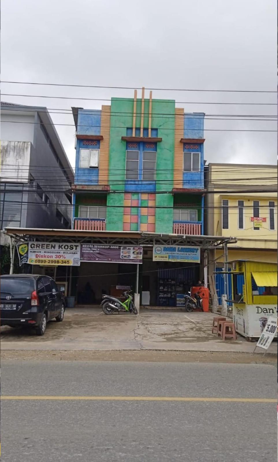 Greenkost Hostel Sintang Luaran gambar